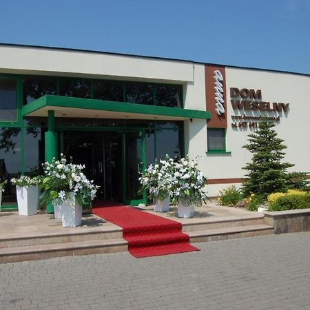 Dom Weselny ,, Anna" Hotel Warlubie Exterior foto