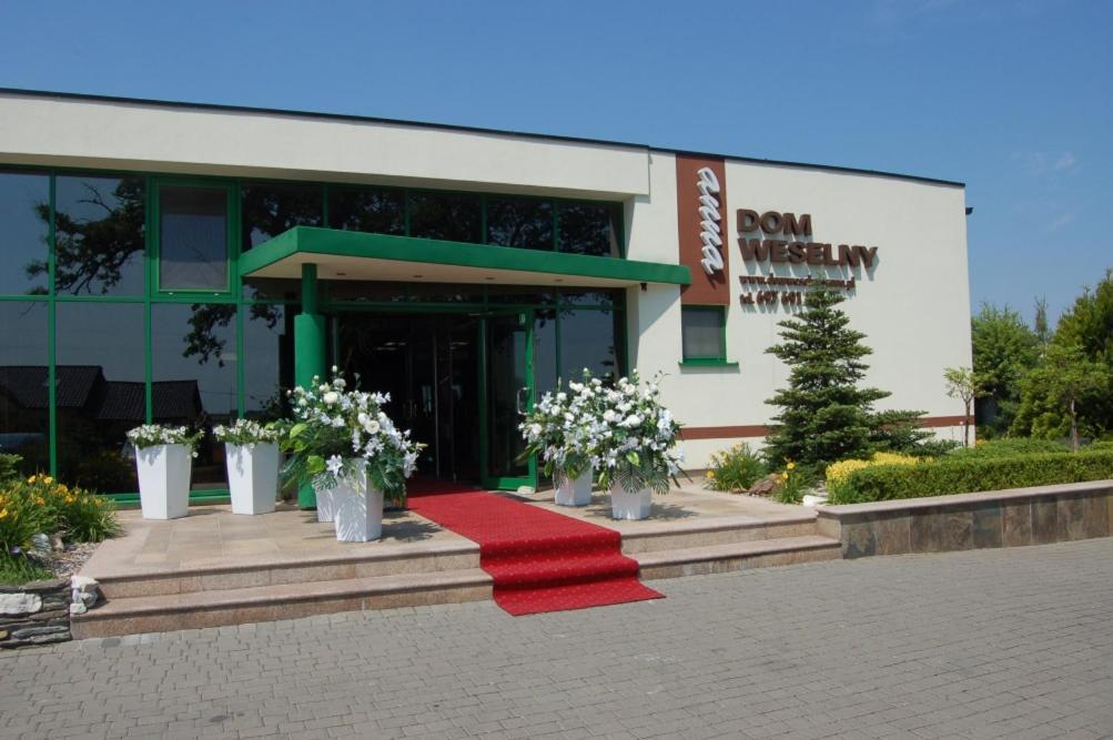 Dom Weselny ,, Anna" Hotel Warlubie Exterior foto